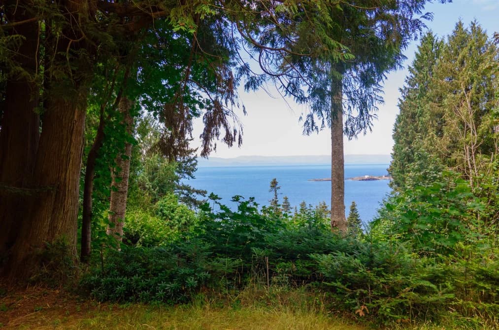 8127 REDROOFFS ROAD, Halfmoon Bay, BC — Land for Sale - Photo 2