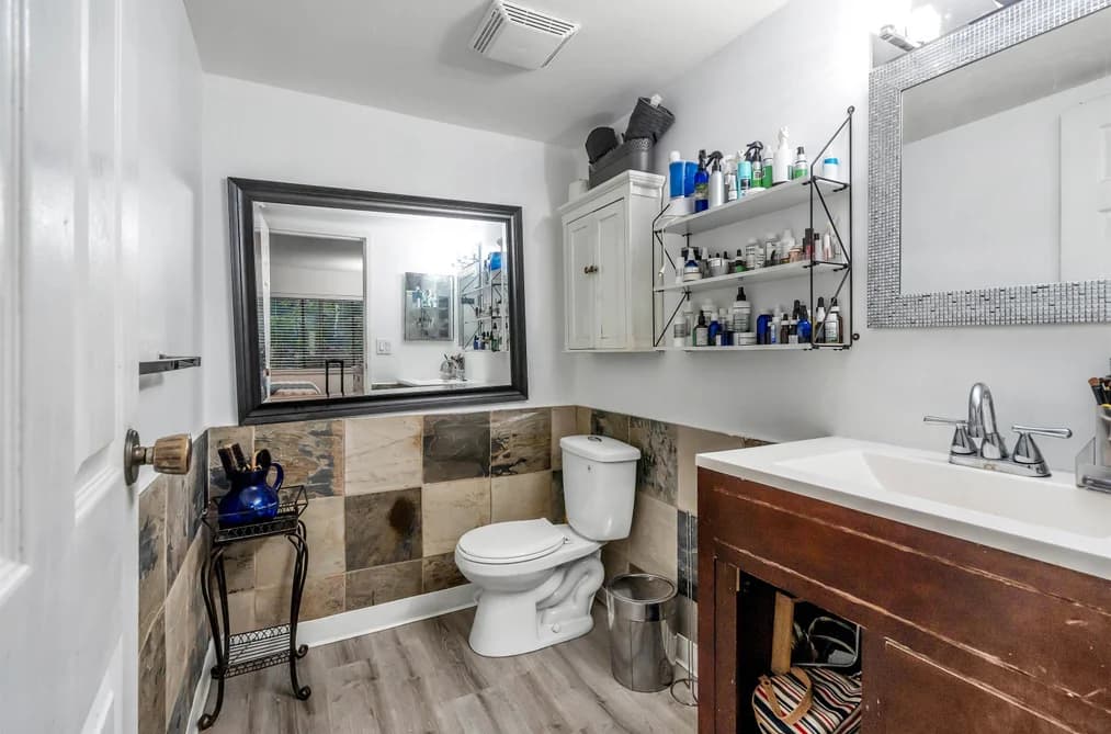 813 10620 150 STREET, Surrey, BC — Residential for Sale - Photo 2