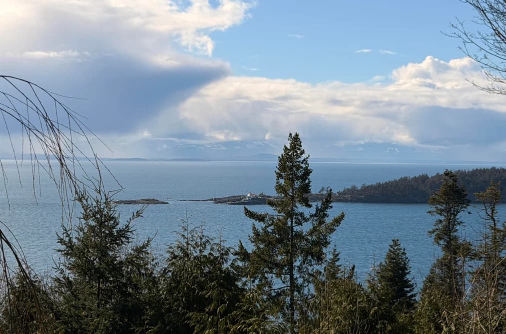 8131 REDROOFFS ROAD, Halfmoon Bay, BC — Residential for Sale - Main Photo