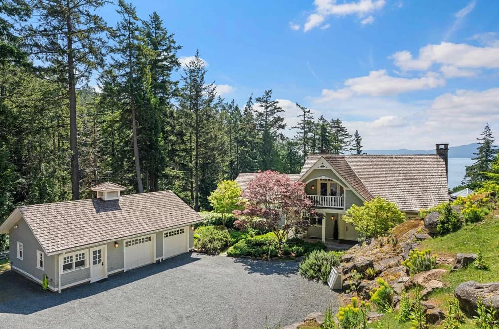 814 BEECHWOOD DRIVE, Mayne Island, BC — Residential for Sale - Main Photo