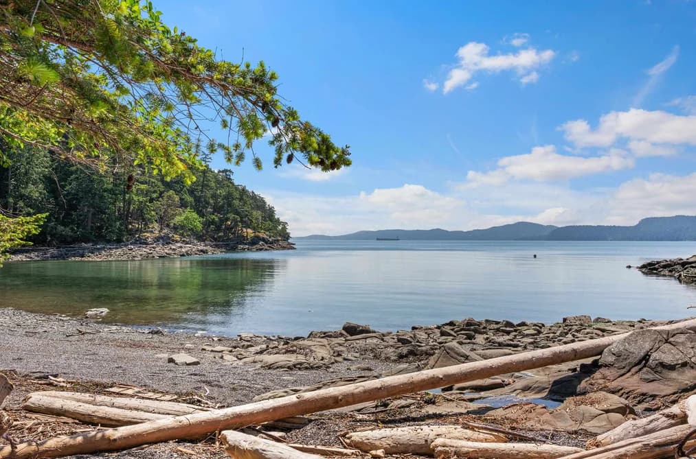 814 BEECHWOOD DRIVE, Mayne Island, BC — Residential for Sale - Photo 2