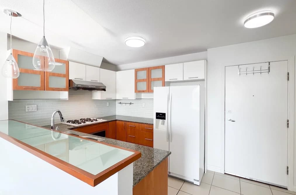 816 7831 WESTMINSTER HIGHWAY, Richmond, BC — Residential for Sale - Photo 2