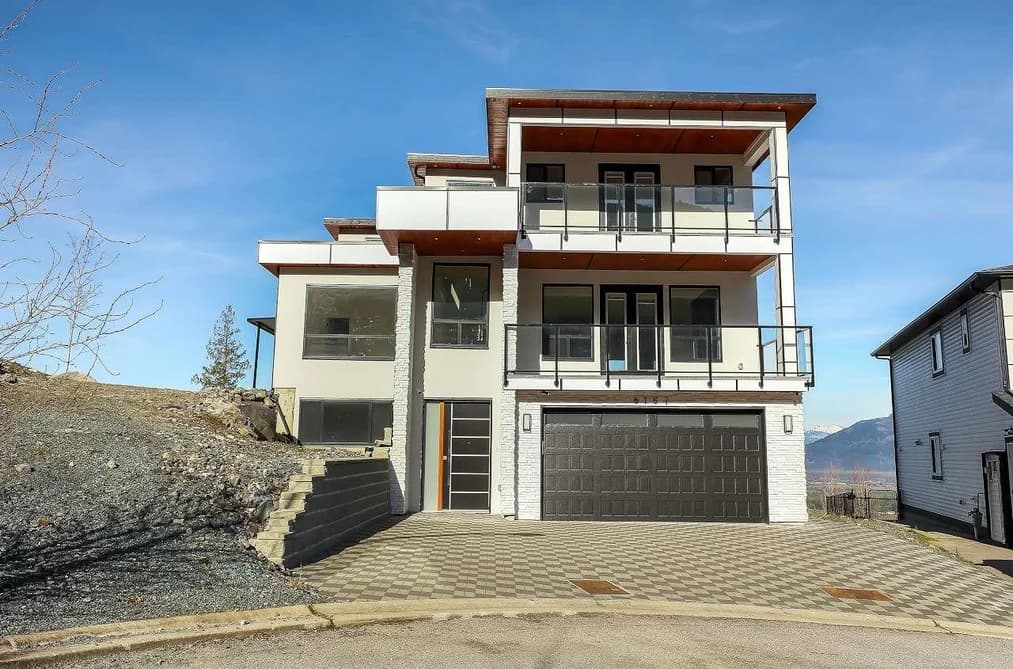 8167 BOUNTY PLACE, Chilliwack, BC — Residential for Sale - Photo 2