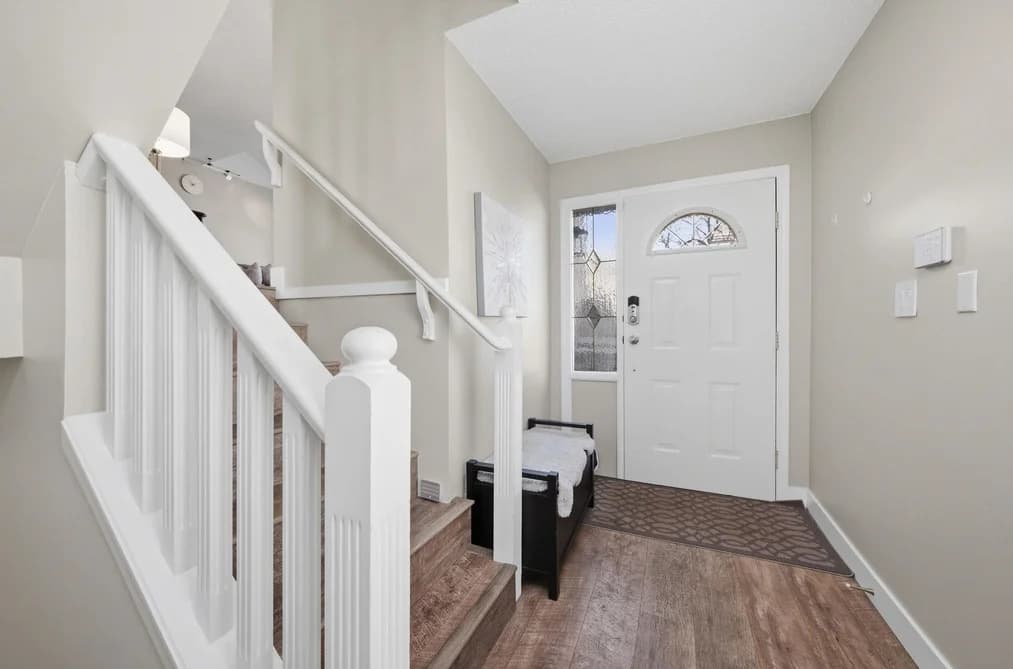 817 ROCHE POINT DRIVE, North Vancouver, BC — Residential for Sale - Photo 2