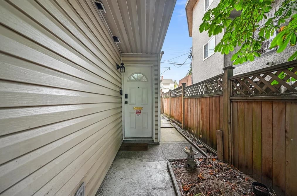 819 W 70TH AVENUE, Vancouver, BC — Residential for Sale - Photo 2