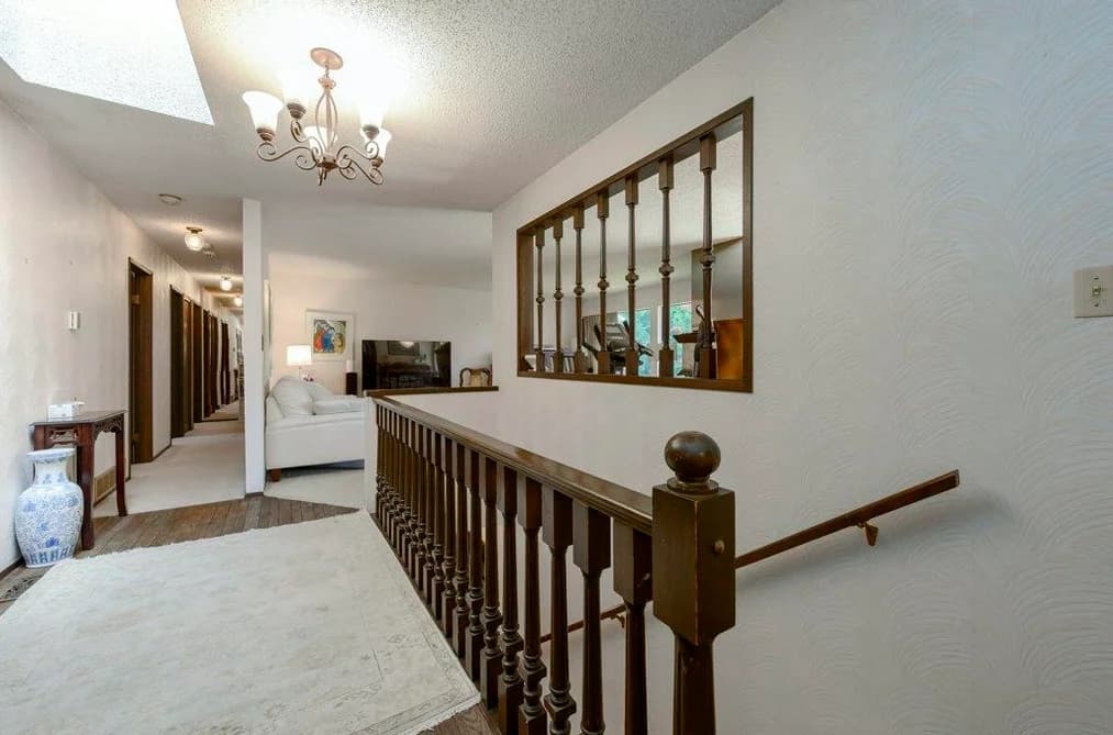 8194 WOODLAKE COURT, Burnaby, BC — Residential for Sale - Photo 2