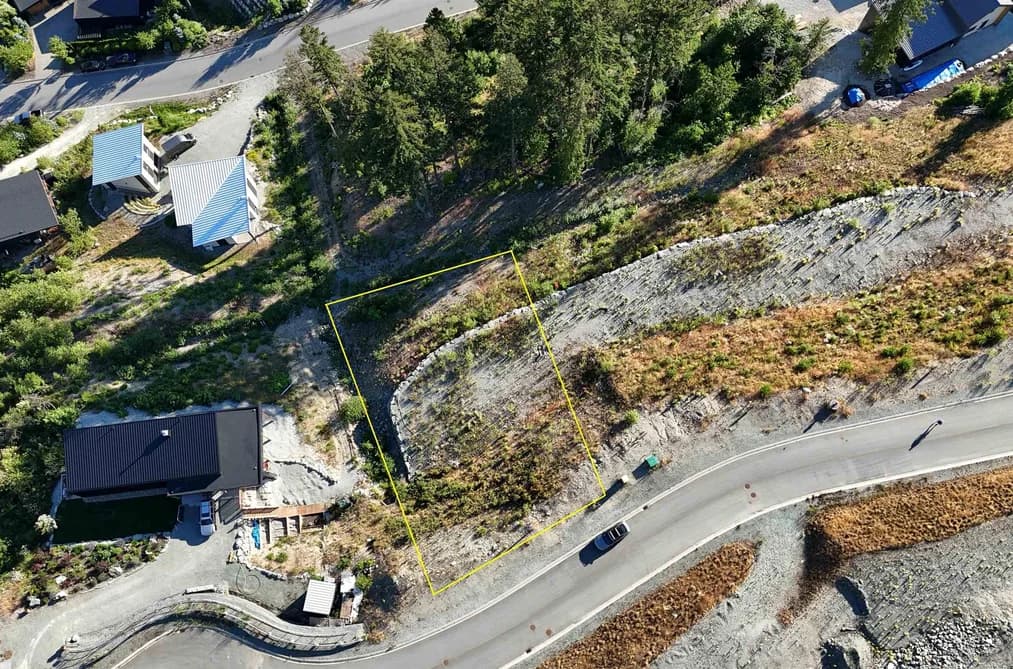 8218 MERLOT PEAK DRIVE, Pemberton, BC — Land for Sale - Photo 2