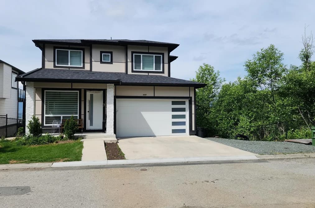 8220 NIXON ROAD, Chilliwack, BC — Residential for Sale - Main Photo