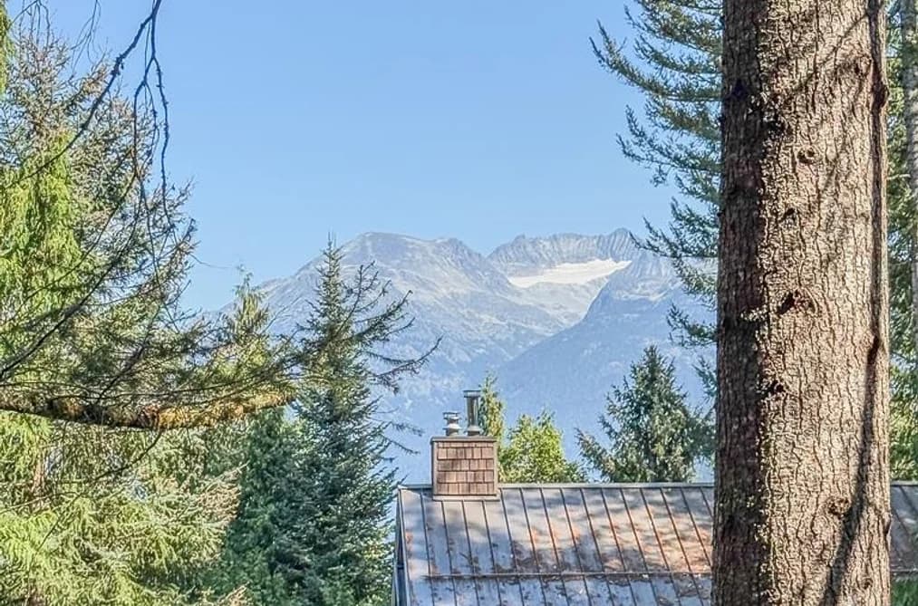 8232 ALPINE WAY, Whistler, BC — Residential for Sale - Photo 2