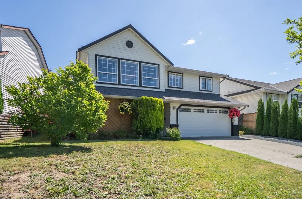 8232 PEACOCK STREET, Mission, BC — Residential for Sale - Main Photo