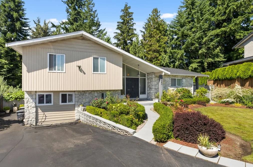 8240 MANSON DRIVE, Burnaby, BC — Residential for Sale - Main Photo