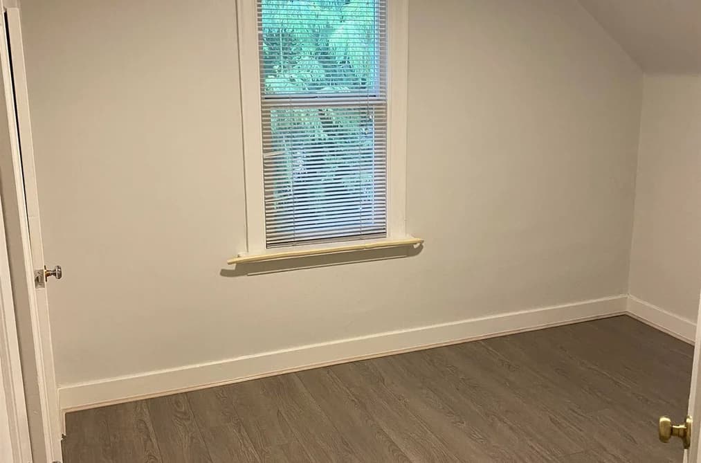 826 WESTWOOD STREET, Coquitlam, BC — Residential for Sale - Photo 2