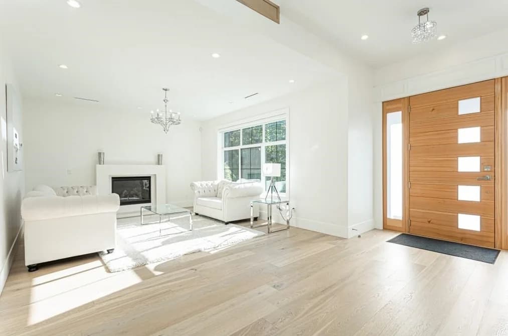 8267 GOVERNMENT ROAD, Burnaby, BC — Residential for Sale - Photo 2