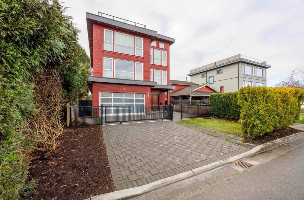 8280 COLONIAL DRIVE, Richmond, BC — Residential for Sale - Photo 2