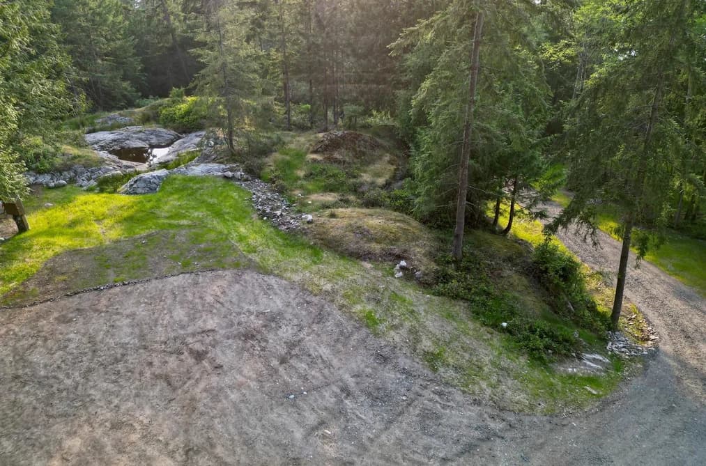 831 WINDJAMMER ROAD, Bowen Island, BC — Land for Sale - Main Photo