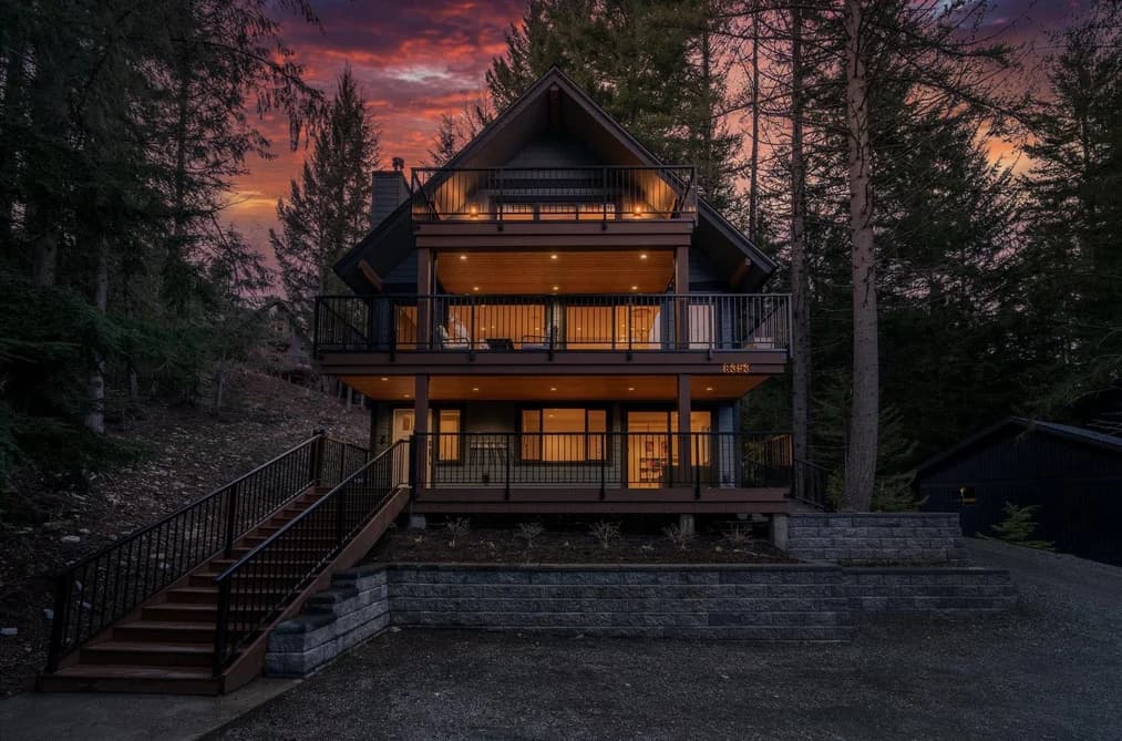 8353 RAINBOW DRIVE, Whistler, BC — Residential for Sale - Photo 2
