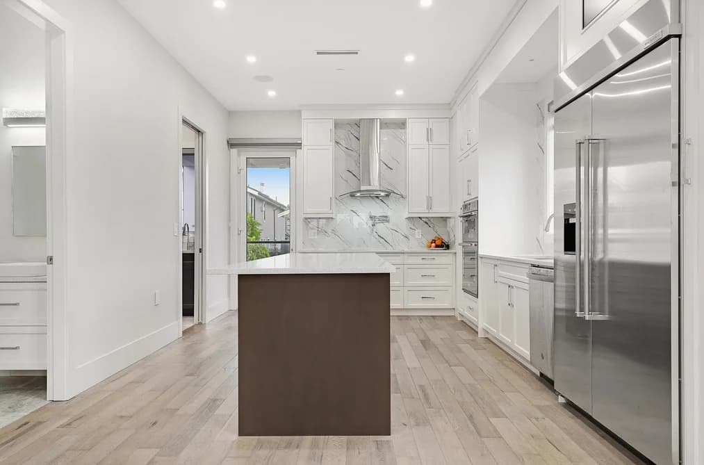 838 STEVENS STREET, White Rock, BC — Residential for Sale - Photo 2
