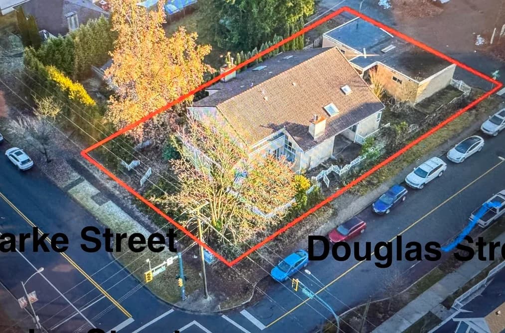 84 DOUGLAS STREET, Port Moody, BC — Residential for Sale - Main Photo