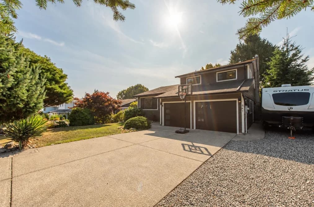 841 O'SHEA ROAD, Gibsons, BC — Residential for Sale - Photo 2
