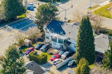 Duplex for sale at 8412- 8414 156 Street Surrey British Columbia - MLS: R3090371
