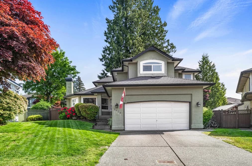 8428 215 STREET, Langley, BC — Residential for Sale - Photo 2