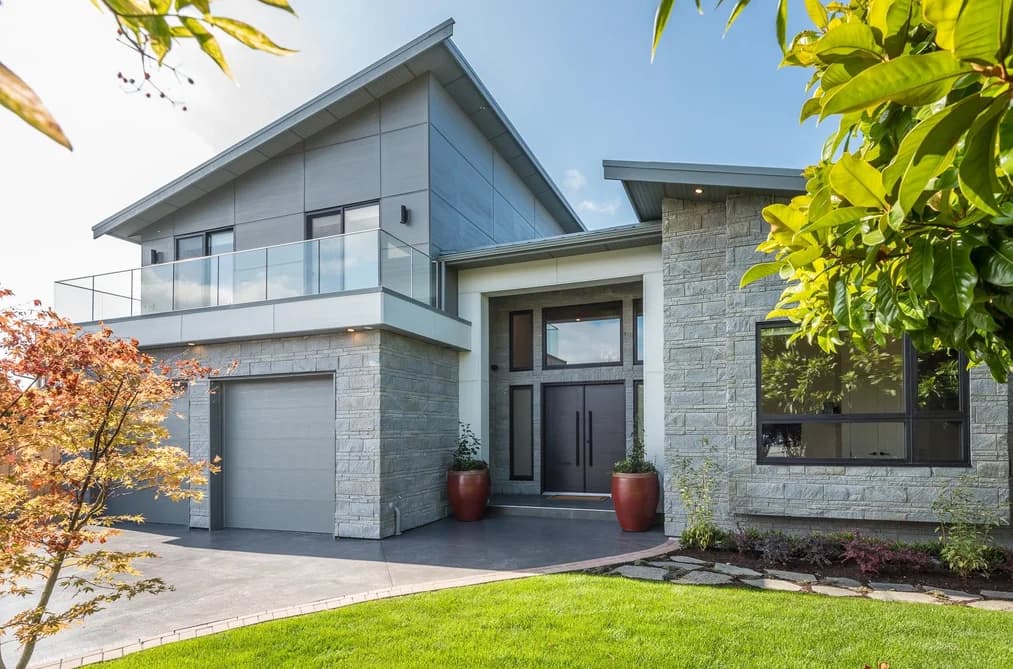 8431 FAIRWAY ROAD, Richmond, BC — Residential for Sale - Photo 2