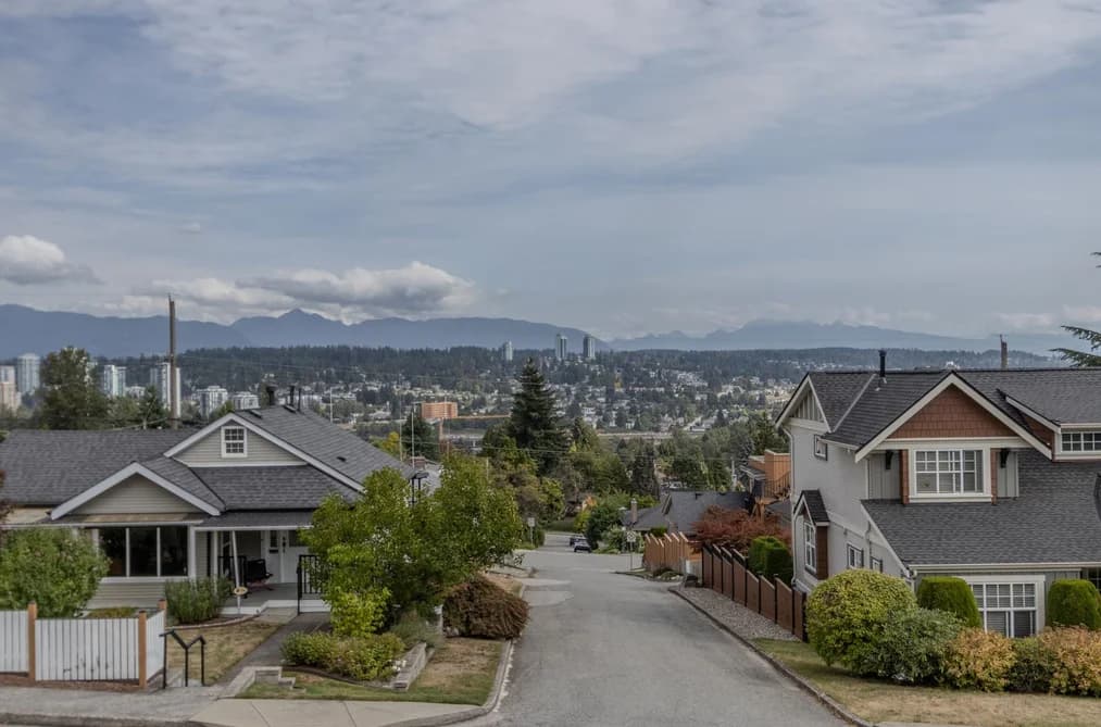 844 BURNABY STREET, New Westminster BC V3L 4V9 - Photo 1