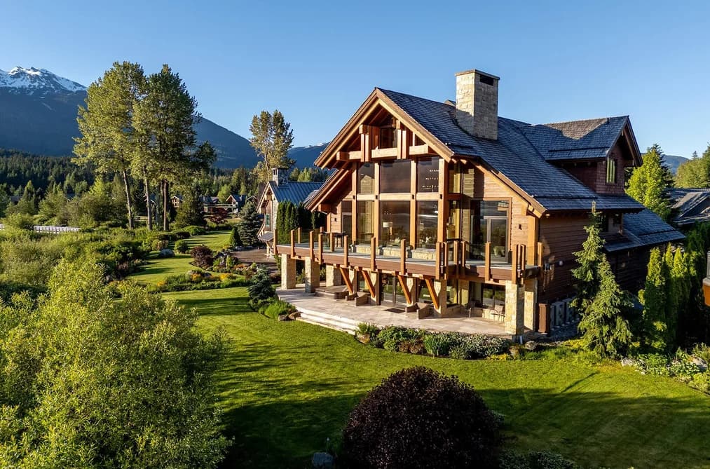 8441 GOLDEN BEAR PLACE, Whistler, BC — Residential for Sale - Main Photo