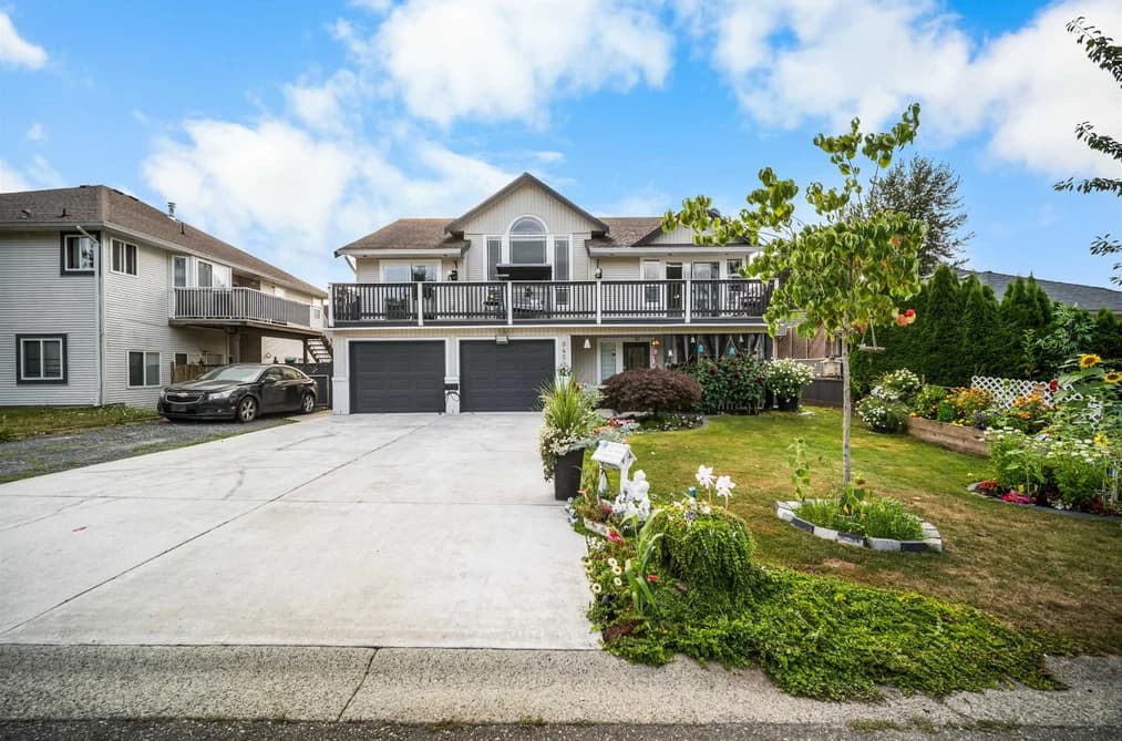 8459 DOERKSEN DRIVE, Mission, BC — Residential for Sale - Main Photo