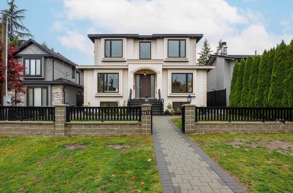 8475 12TH AVENUE, Burnaby, BC — Residential for Sale - Main Photo