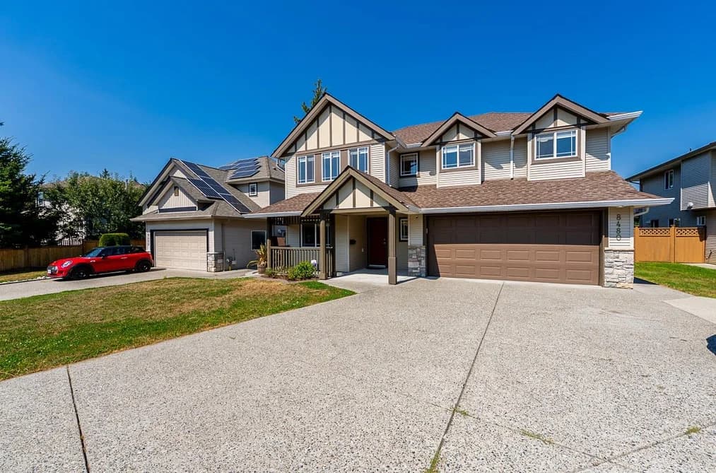 8480 DOERKSEN DRIVE, Mission, BC — Residential for Sale - Photo 2