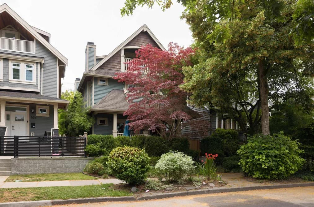 850 E 10TH AVENUE, Vancouver, BC — Residential for Sale - Photo 2