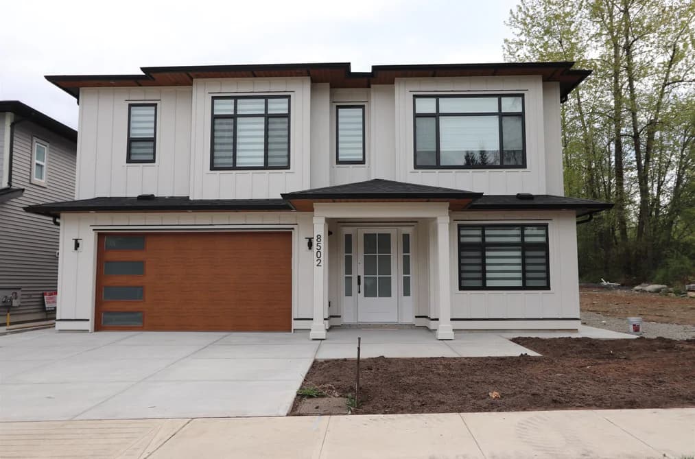 8502 NOTTMAN STREET, Mission, BC — Residential for Sale - Main Photo