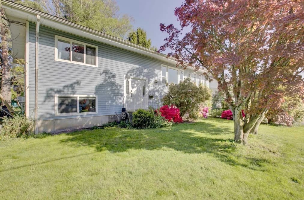 8505 HOWARD CRESCENT, Chilliwack, BC — Residential for Sale - Main Photo
