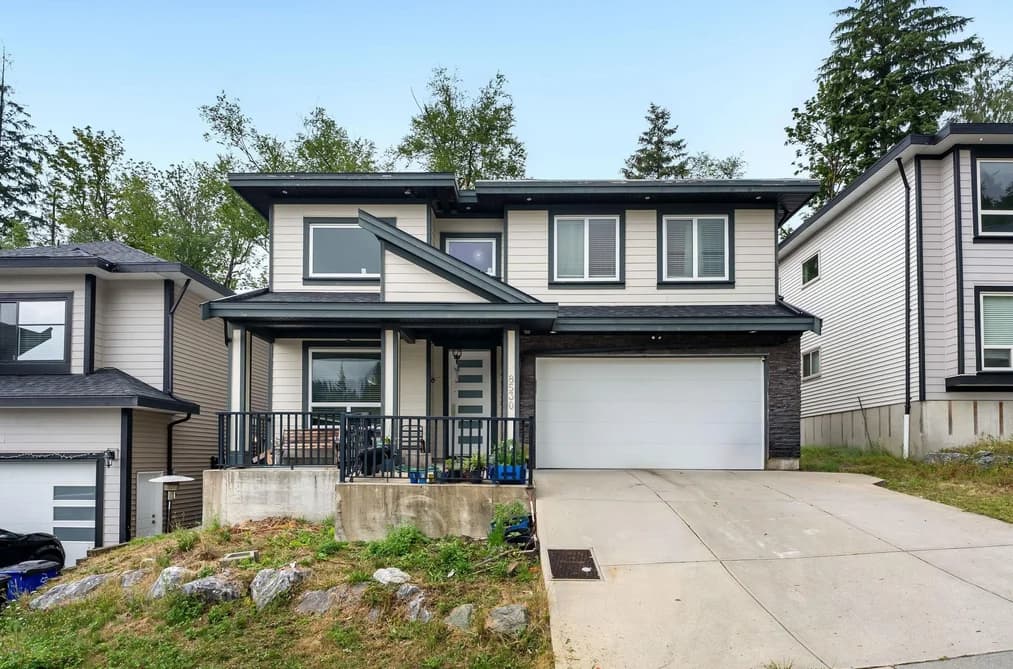 8530 FOREST GATE DRIVE, Chilliwack, BC — Residential for Sale - Photo 2