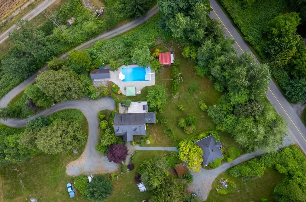 8561 BRADNER ROAD, Abbotsford, BC — Residential for Sale - Photo 2