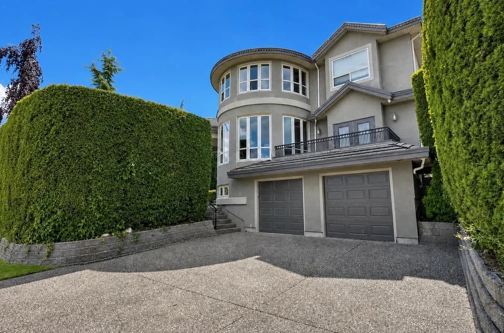 8579 171ST STREET, Surrey, BC — Residential for Sale - Photo 2