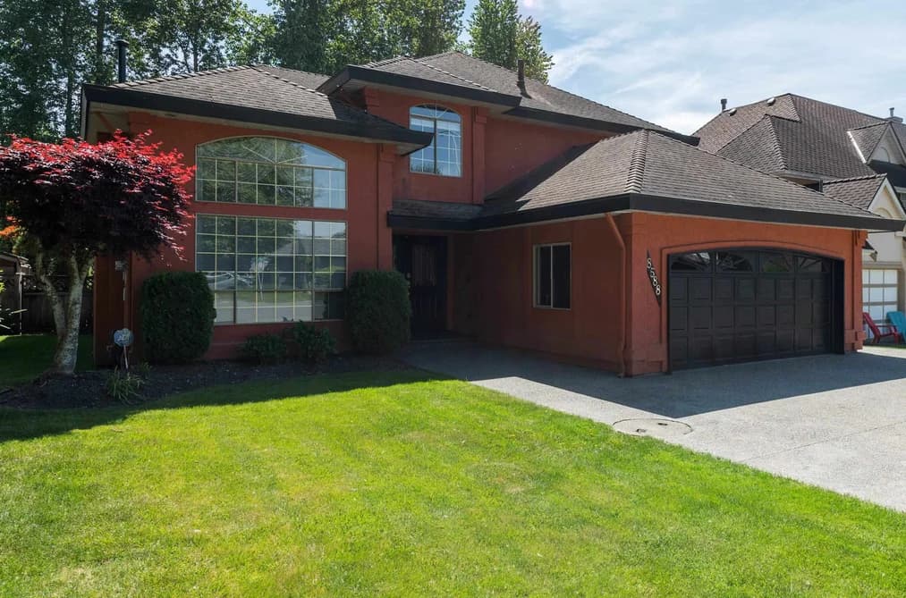 8588 141 STREET, Surrey, BC — Residential for Sale - Photo 2