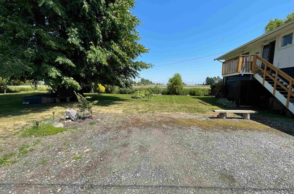 8640 LADNER TRUNK ROAD, Delta, BC — Residential for Sale - Photo 2