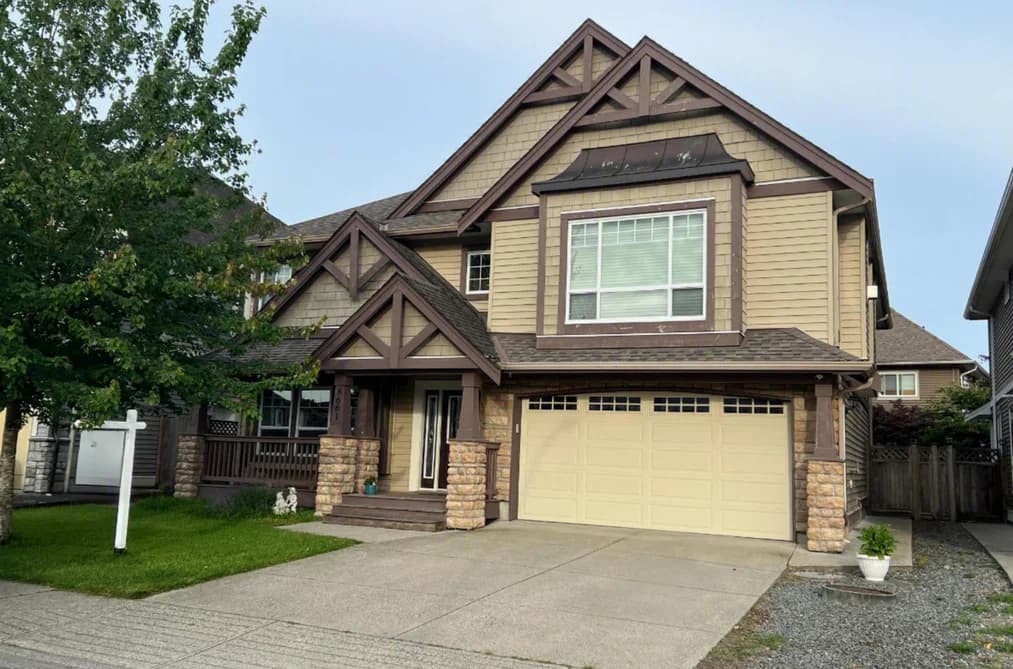 8661 FENNELL STREET, Mission, BC — Residential for Sale - Photo 2