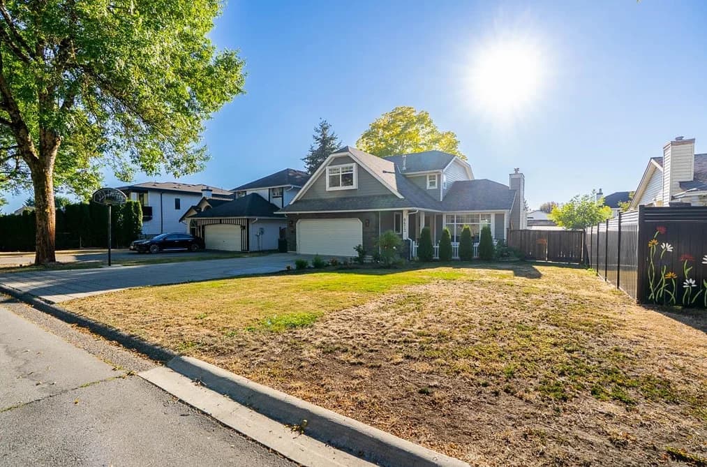 8673 150 STREET, Surrey, BC — Residential for Sale - Photo 2