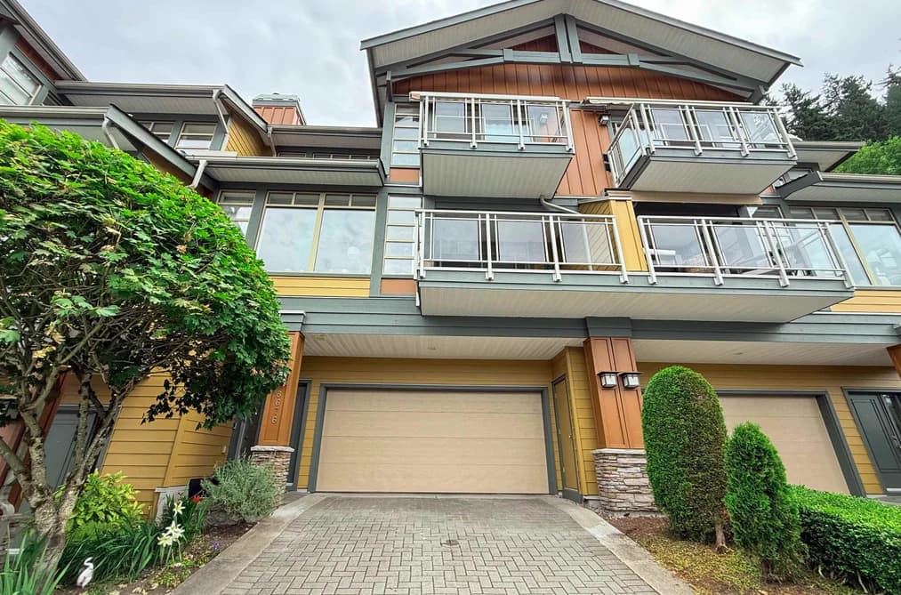 8676 SEASCAPE DRIVE, West Vancouver, BC — Residential for Sale - Main Photo