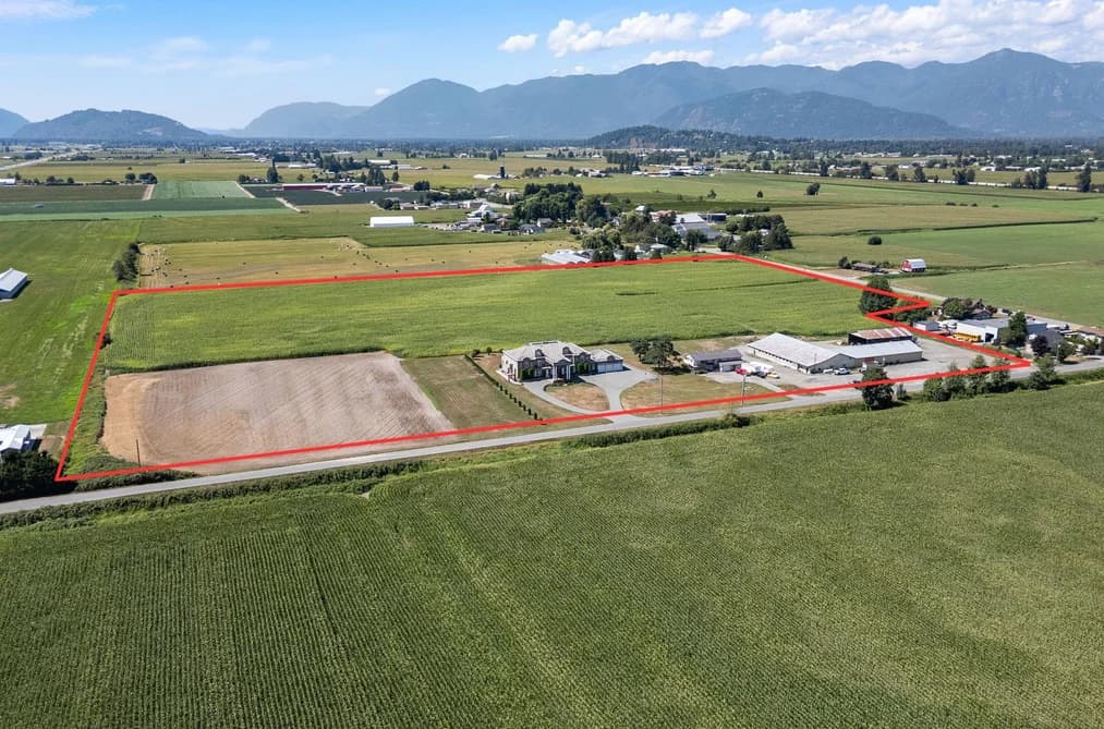 8703 UPPER PRAIRIE ROAD, Chilliwack, BC — Residential for Sale - Main Photo