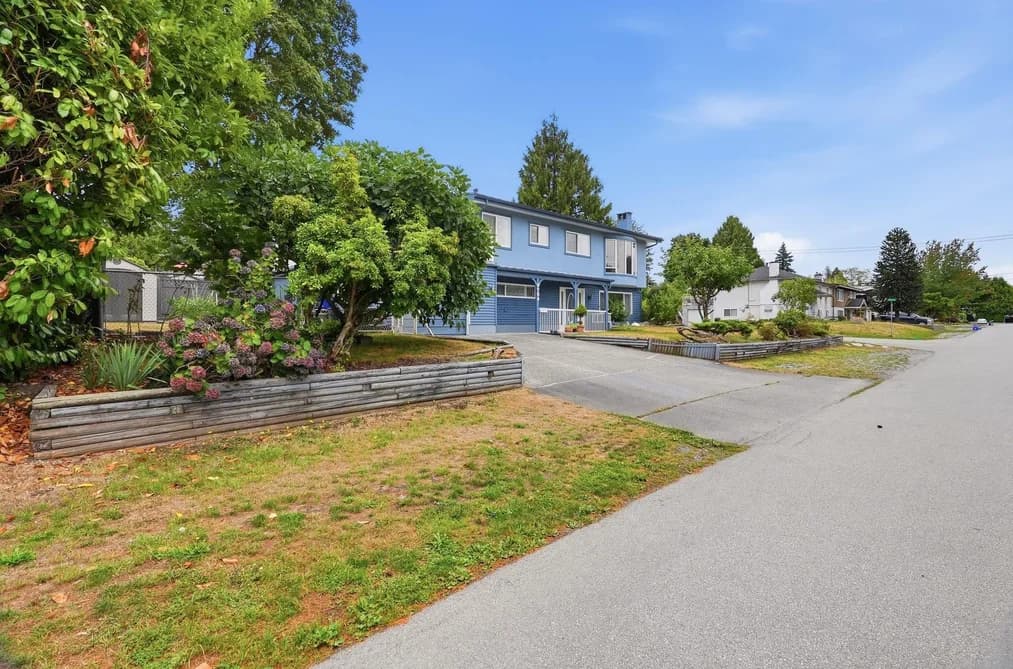 8704 111 STREET, Delta, BC — Residential for Sale - Photo 2
