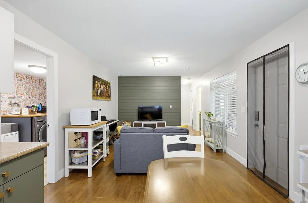 8708 PARKER COURT, Mission, BC — Residential for Sale - Photo 2