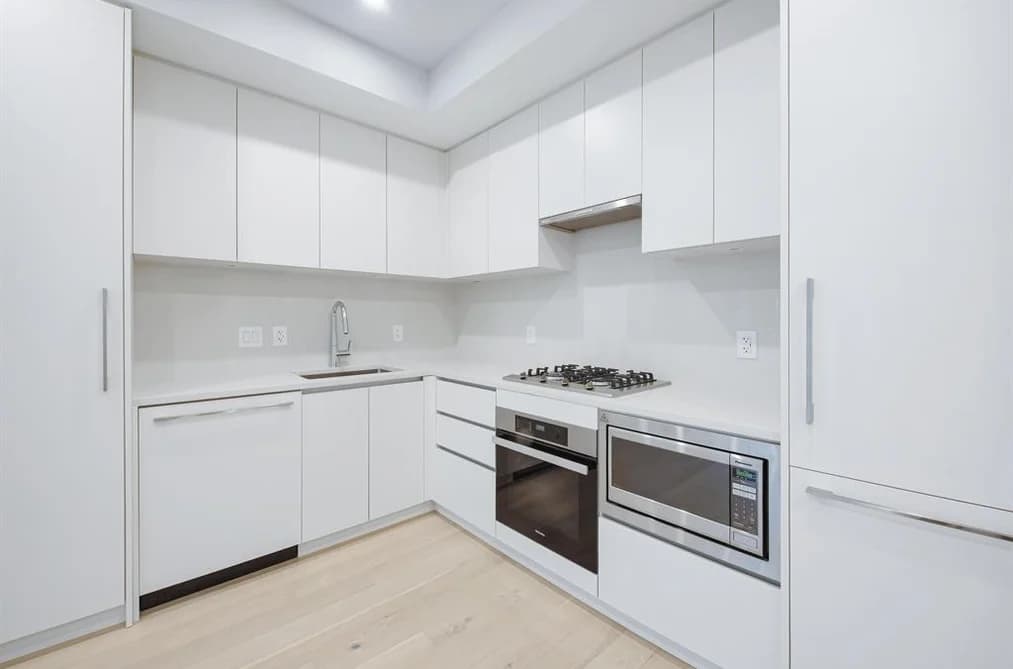 871 33 AVENUE, Vancouver, BC — Residential for Sale - Photo 2