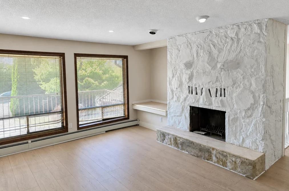 8742 BROADWAY STREET, Chilliwack, BC — Residential for Sale - Photo 2