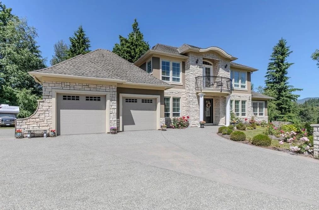 8749 JONES TERRACE, Mission, BC — Residential for Sale - Main Photo