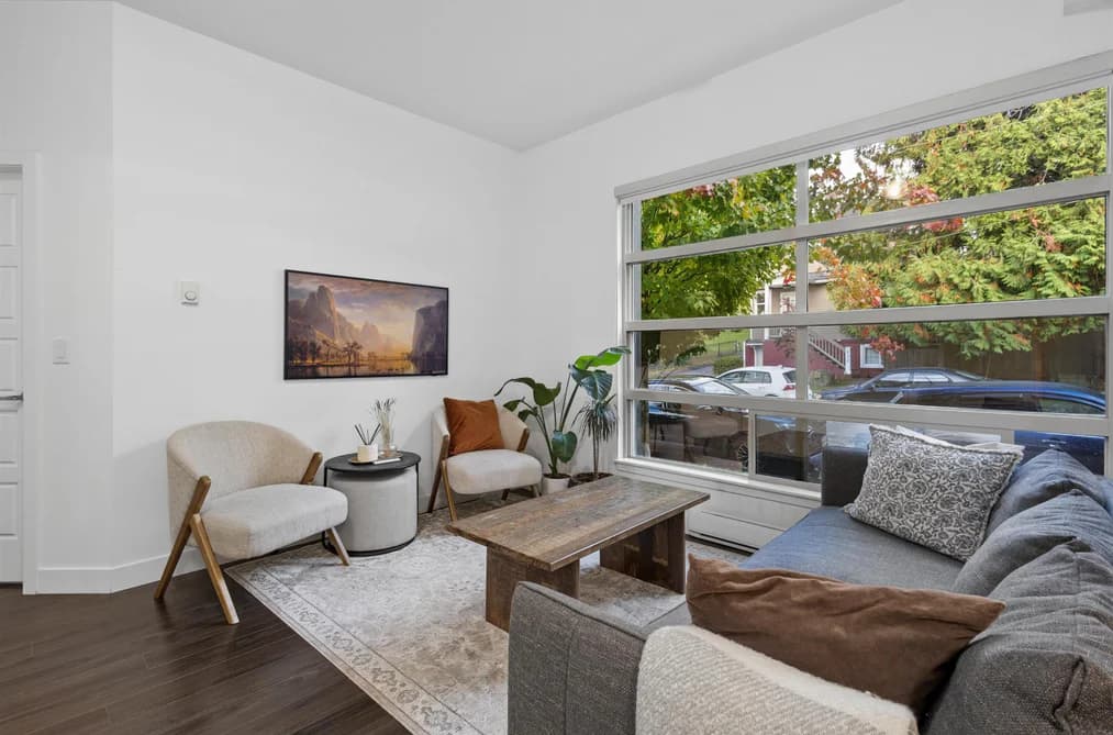 881 SALSBURY DRIVE, Vancouver, BC — Residential for Sale - Photo 2