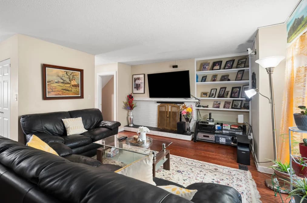 883 OLD LILLOOET ROAD, North Vancouver, BC — Residential for Sale - Photo 2